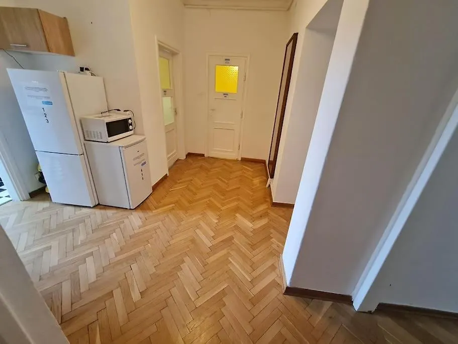 Fantastic Waw - O13 Room E Warszawa